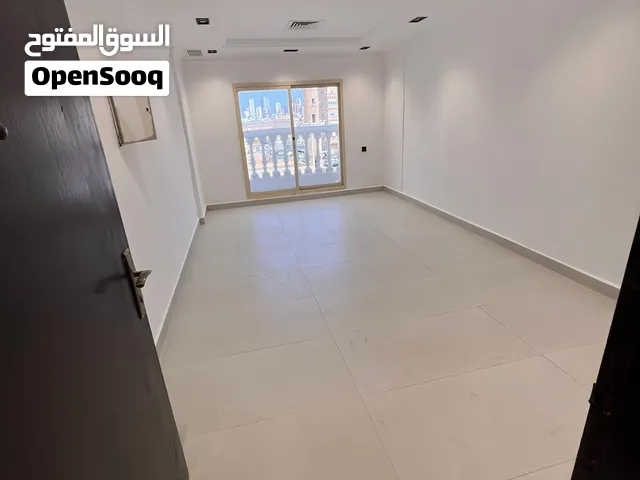 للايجار دور تجاري كامل في حولي شارع تونس