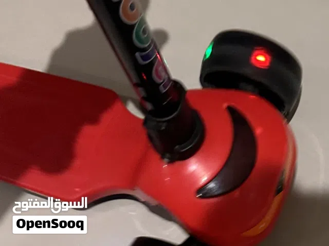 Kids LED 3Wheel Adjustable Scooter