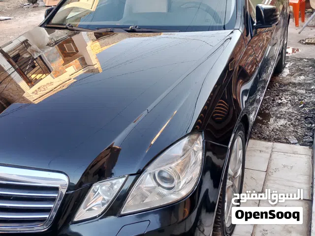 2011 مرسيدس بنز الفئة-E E 350