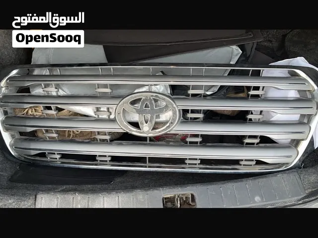 ليت لكزس 2011 امامي و 2 شبك لكزس 2011 و لاند 2011 كلهم اصلي