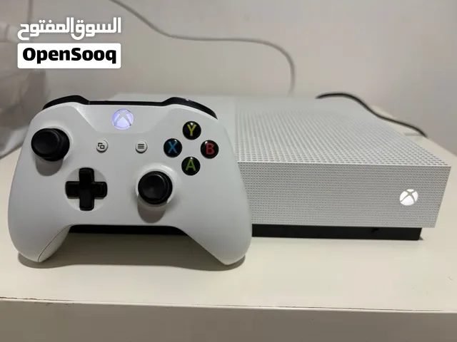 White Xbox One 1TB (Digital, No Disc) with Controller and original box and free games
