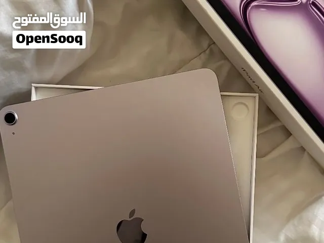 Apple iPad 128 GB in Dhofar
