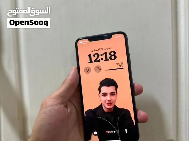 ايفون اكس ماكس للبيع
