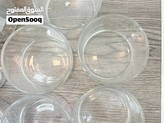 قوالب شمع منوعه بأشكال مختلفه وكميه قليله وأحجام منوعه جميعه بسعر مناسب جداً