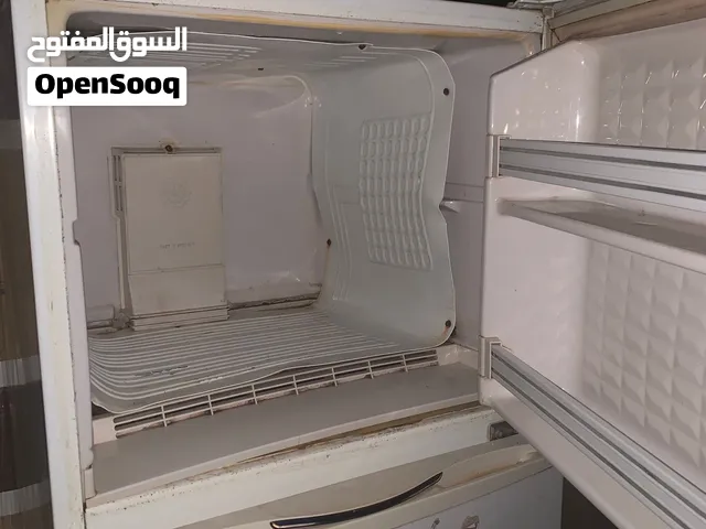 ثلاجه شغاله للبيع سعر 100
