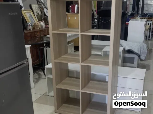 رفوف متوفر بلونين