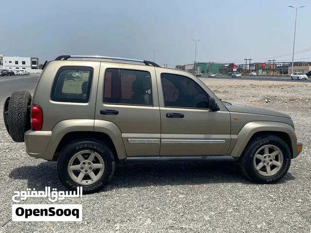 جيب ليبرتي 2007 دفع رباعي