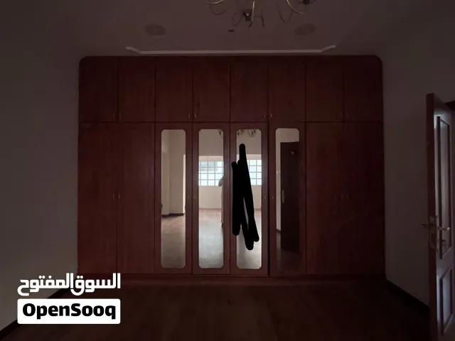 للبيع كبت مستعمل شبه يديد