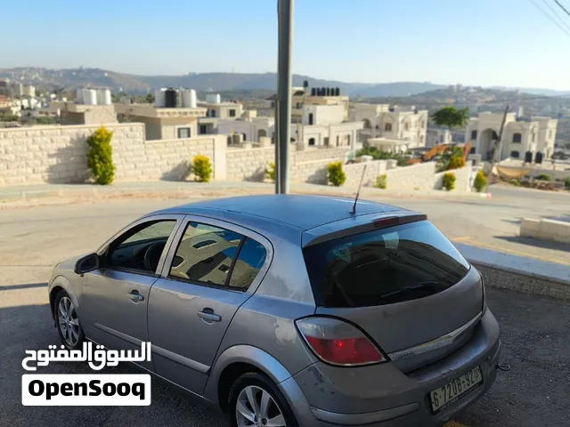 Used Opel Astra in Ramallah and Al-Bireh
