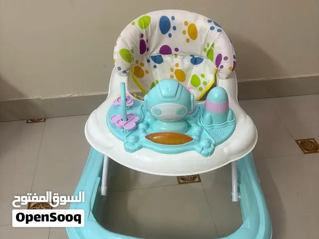 عربة تعليم المشى للأطفال وكرسى طعام