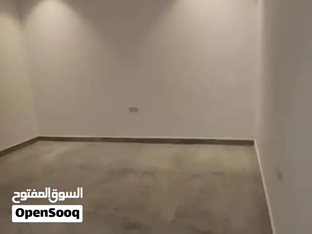 للإيجار شقة فاخرة في ابو ظبي مدينة الرياض من المالك مباشر تتكون الشقة من 2 غرف نوم وحدا من الغرف ما