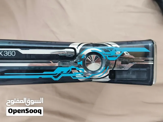 Xbox 360 نسخة Halo4 مستعمل   فيه مشكلة الدائرة الحمراء ومعاه عجلة قيادو والدعاسات شغالات مية بالمية