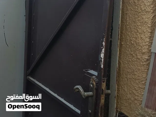 باب خشب وباب حديد للبيع