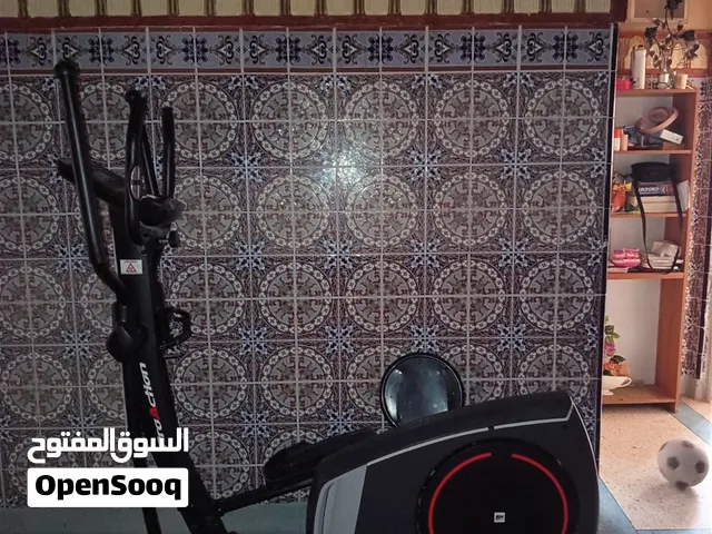 اشتروا مني هذا المنتج انه رائع يساعدك على حذف البطن ويساعدك على تقويه عضلاتك وانه مفيد لاطفالكم