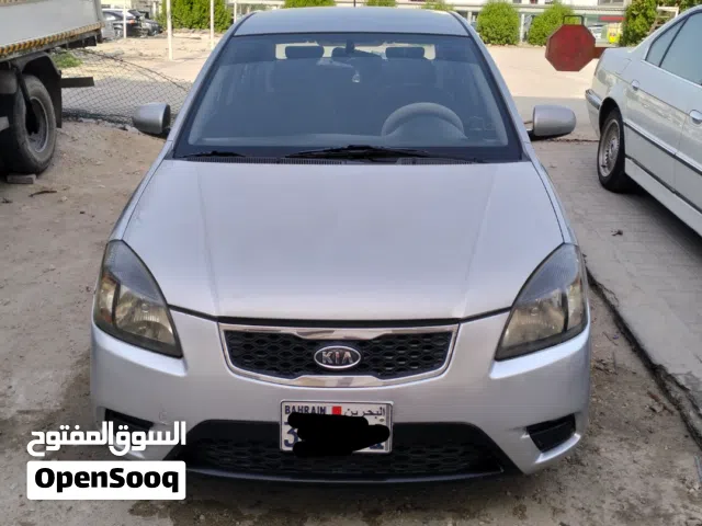 kia Rio silver