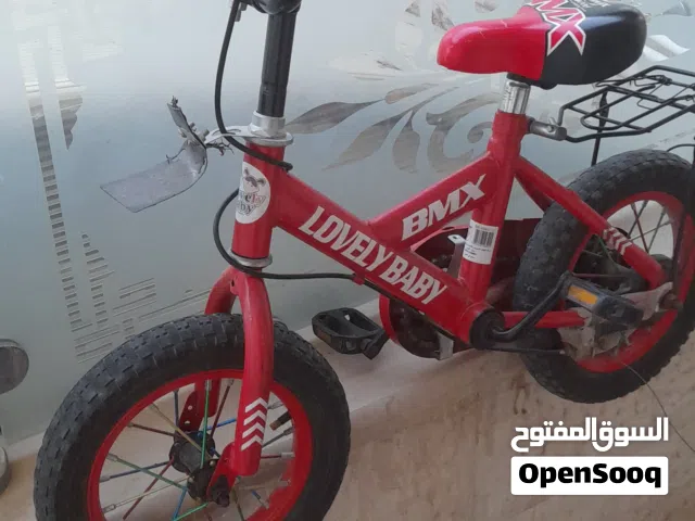 بسكليت طفل من عمر 4 آلى 7 سنوات للبيع ، قابل للتفاوض