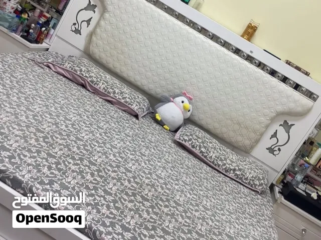 غرف نوم سرير ودلاب ملابس
