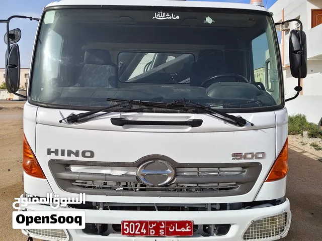 hino hiab with 5 ton Crane