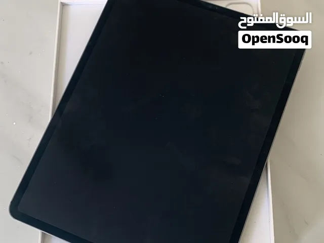 ايباد برو 12,9انش مستعمل بحالة جيدة بسعة 256جيجابايت مع الكرتونة