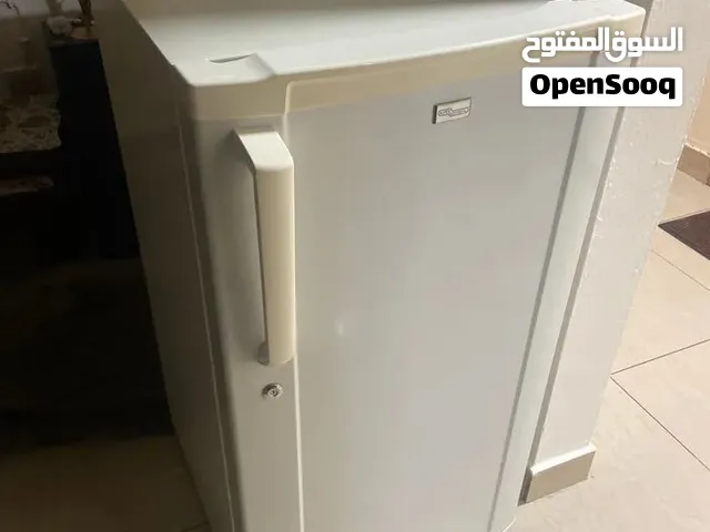 ثلاجة super general مثل ماتشوف نظيفه حط سعر وشله قابل للتفاوض والبدل بسوني 4 ماعندي توصيل