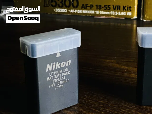 بطاريات نيكون