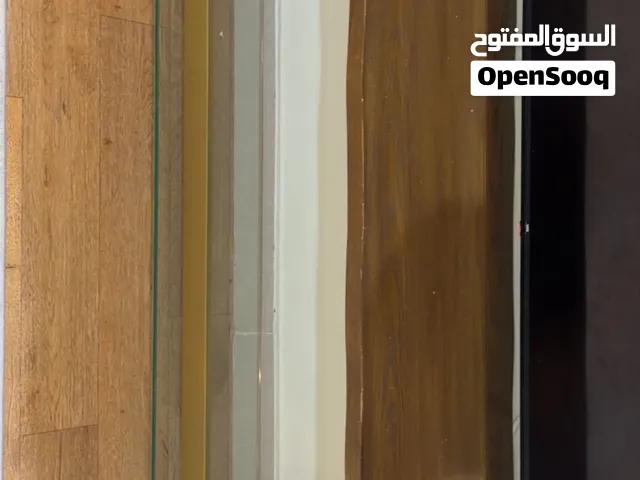 طاولة تلفزيون خشبية