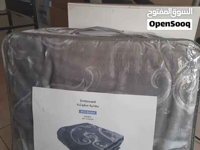 2 بطانية دبل فيس 240×200 محفورة ( جديدة ) ( رمادي_ بني)