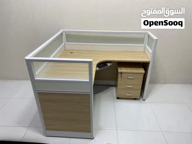 مكتب وأرفف محلات