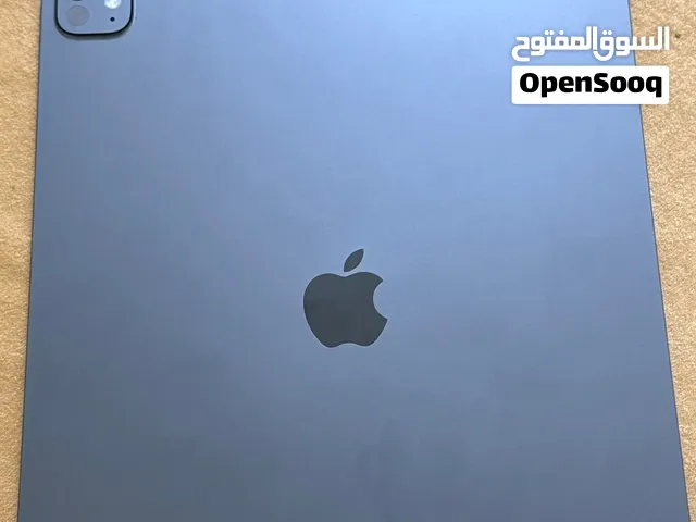 ايباد برو M4 بحاله الجديد 13 inch