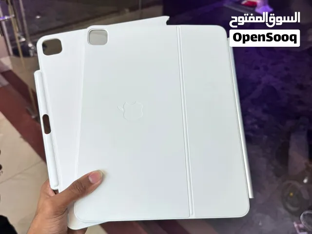 iPad Pro magic keyboard 13inch