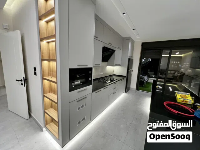 خلف جويل و هايدروجين جيم 3 نوم  فاخرة للايجار