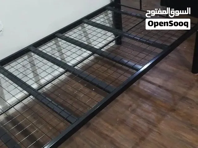 سرير بالمرتبه طبيه جديد للبيع المهبوله قطعه واحد
