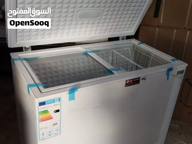 فريزر بطح 400 لتىر لون ابيض انفيرتر، كفالة سنتان