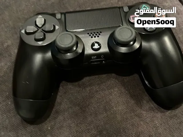 ايد بلاستيشن فور اصلية خالية من اي مشاكل