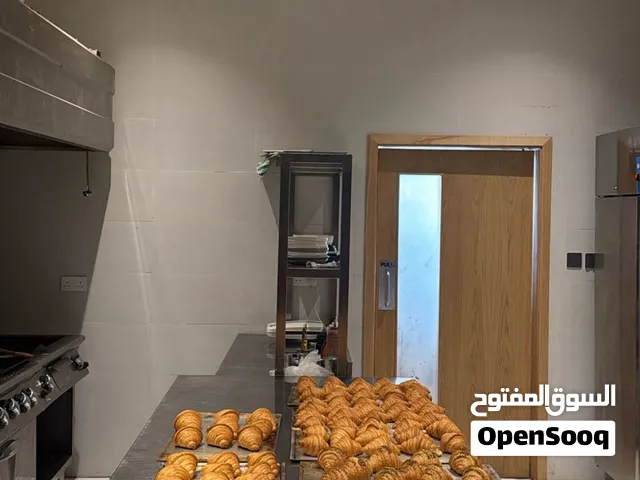 للبيع بيكري متخصص بالمخبوزات الطازجة والقهوة مع افطار.
