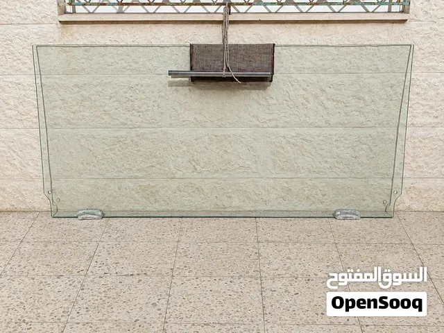 باب زجاج سكريت للبيع باب زجاج سكريت سميك وثقيل، متين وعملي، ومناسب للي بدو باب قوي يتحمل الحرارة