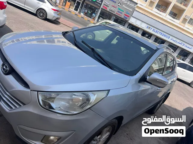 2014 Hyundai Tucson GLS 7-Seater in Silver with GCC Specs and Full Features