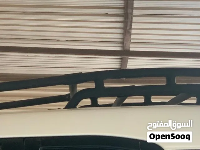 Fj سلة علوية