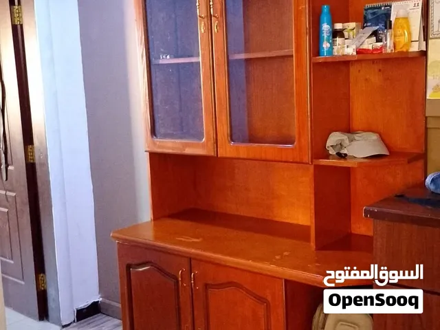 للبيع مكتبه نظيفه جدا