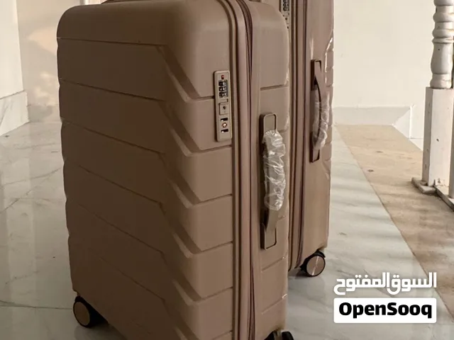 � حقيبتين سفر جديدة للبيع – طقم أنيق