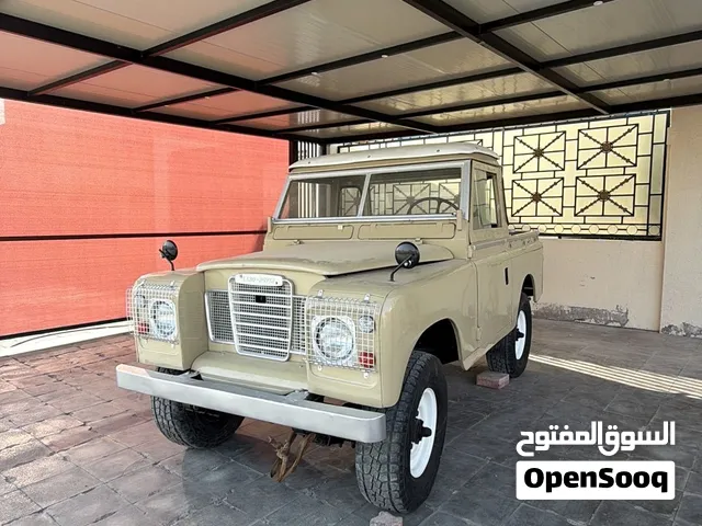 لاند روفر 1982 للبيع ، قابل للتفاوض