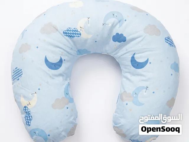 مخدة الرضاعة القطنية Breastfeeding pillow متوفرة باللونين الأزرق - الزهري
