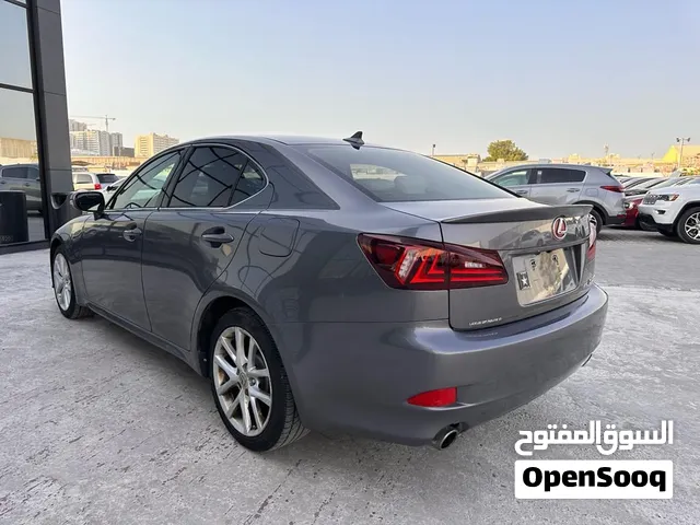 Lexus is 250 2012