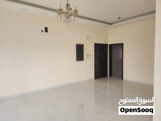 شقة عائلية للإيجار في الحد – بالقرب من مستشفى الشرق الأوسط Family Apartment for Rent in Al Hid