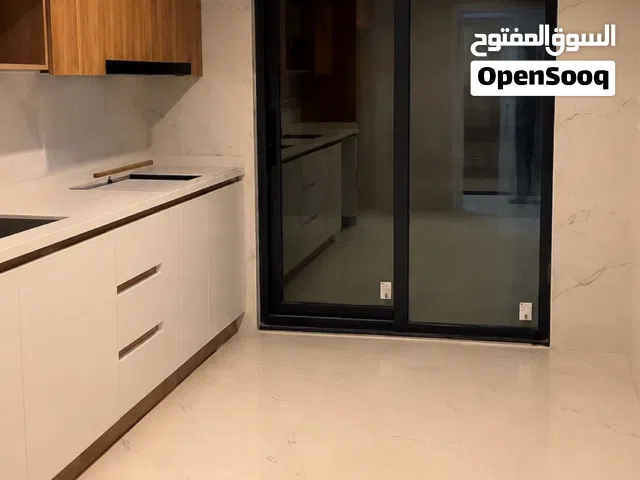 من المالك مباشرة شقة اطلالة مميزة في البجية المنصور في منتصف الجميع