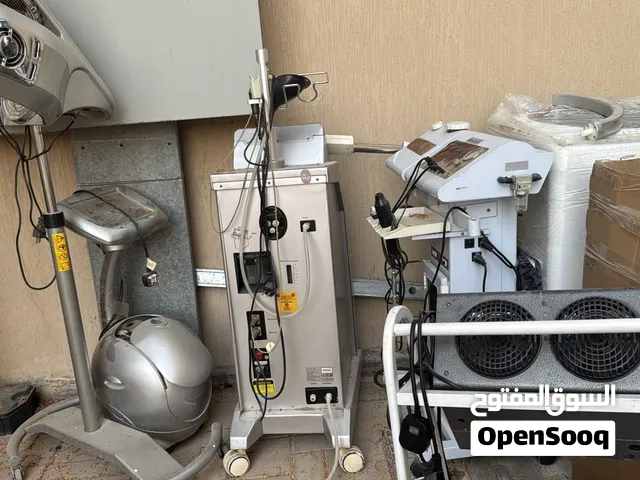Beauty Salon Equipment & Appliances Lot (AS-IS / Untested)