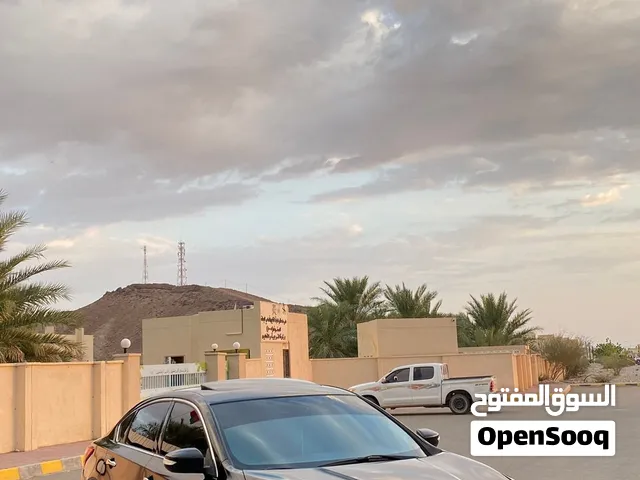 نيسان التيما 2017 SL أسود مستعملة مع مواصفات أمريكية ومميزات حديثة