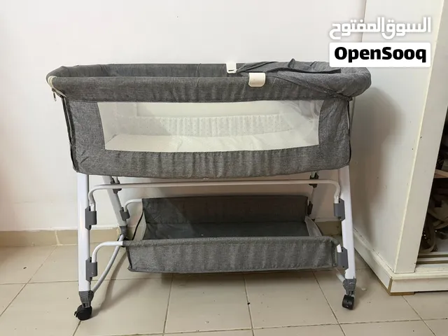 سرير اطفال