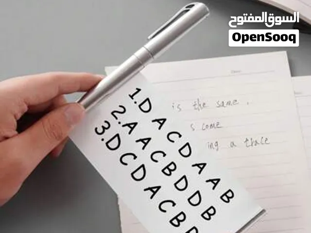 قلم حبر  مع ورقه سحب  مخفيه داخل لكتابة النوت على الوجهين  طول 15سم الورقه. تمسح بفاينه مئات المرات