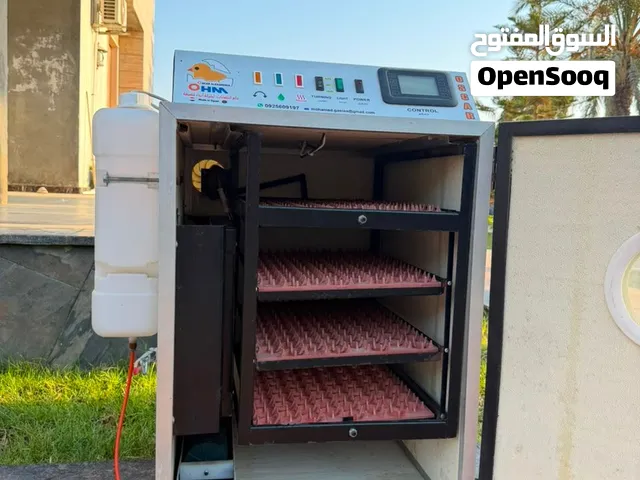 حاضنه بيض للدواجن مستعمله مره واحده وممتازه وسهله الاستخدام